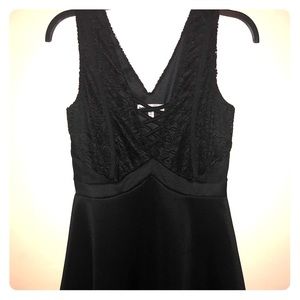 LBD! Little black dress‼️ ALERT‼️